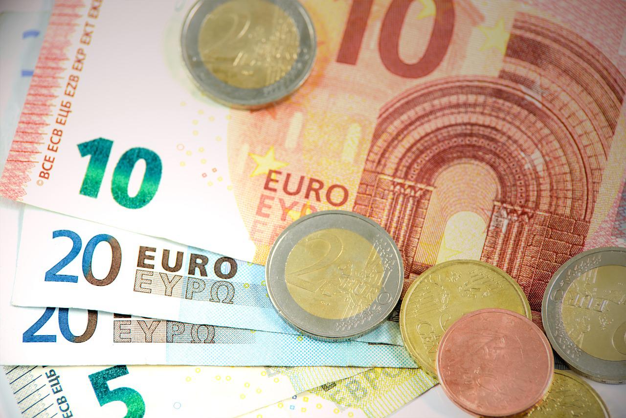 Άνοιξαν οι αιτήσεις για τα 250 ευρώ σε μακροχρόνια ανέργους