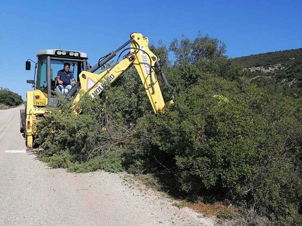 Καθαρισμός δρόμος Πλατάνι – Σκοτεινή – Φρουσιούνα (7)