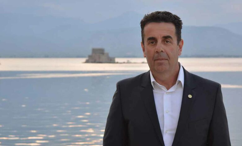 Δημήτρης Κωστούρος