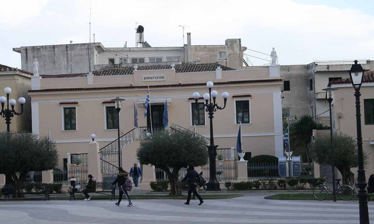 Συνεχίζεται η κόντρα «Συμφωνίας Δημιουργίας» – Καμπόσου