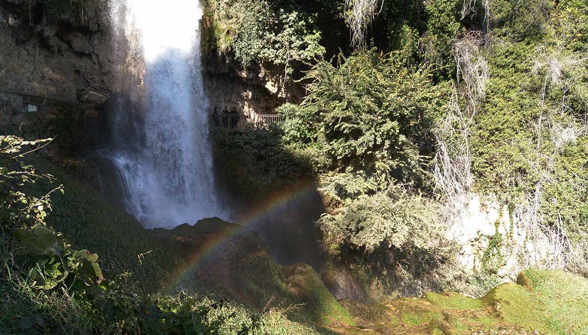 Από τη Νέα Κίο σε Έδεσσα, Λουτρά Πόζαρ και Βεργίνα