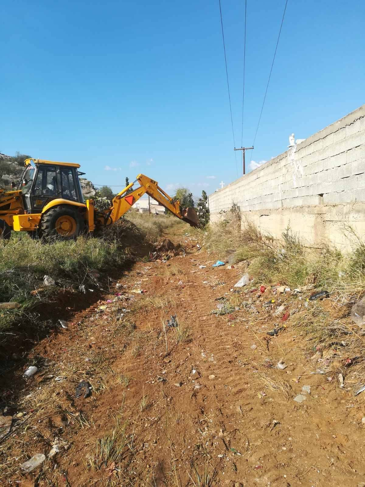 Καθαρισμός ρέματος Νέα Τίρυνθα (1)