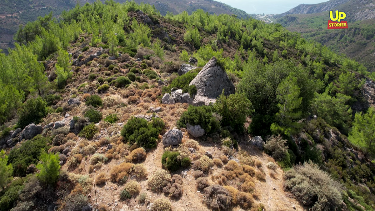 Αυτή η Ελληνική Πυραμίδα κρύβει ένα άγνωστο και άλυτο μυστήριο (Βίντεο)