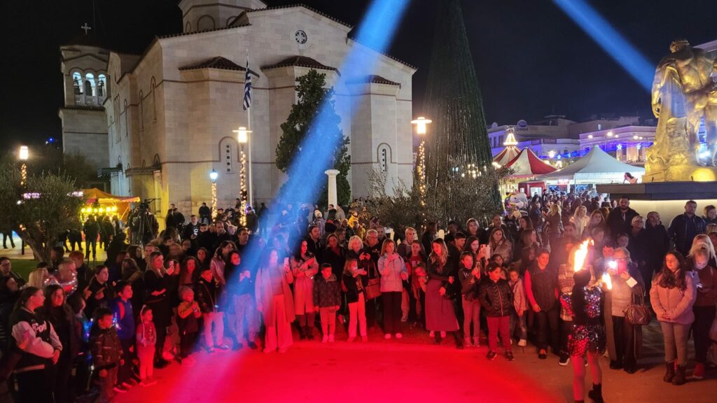 Άναμα χριστουγεννιάτικο δέντρου στο Άργος (2)