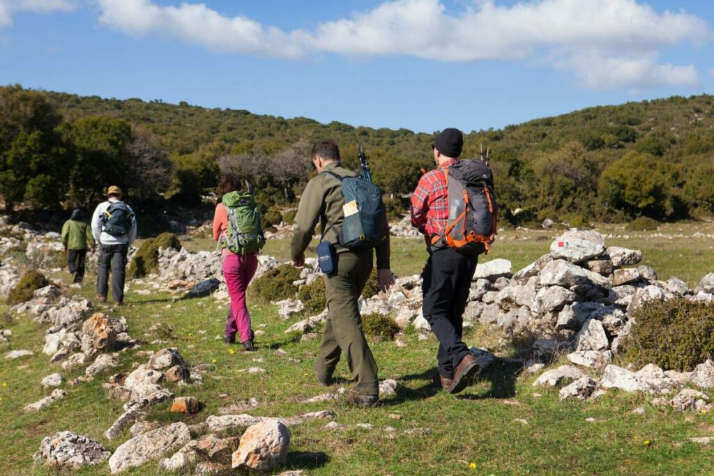 Καρυές Λακωνία πεζοπορικές ποδηλατικές διαδρομές (1)