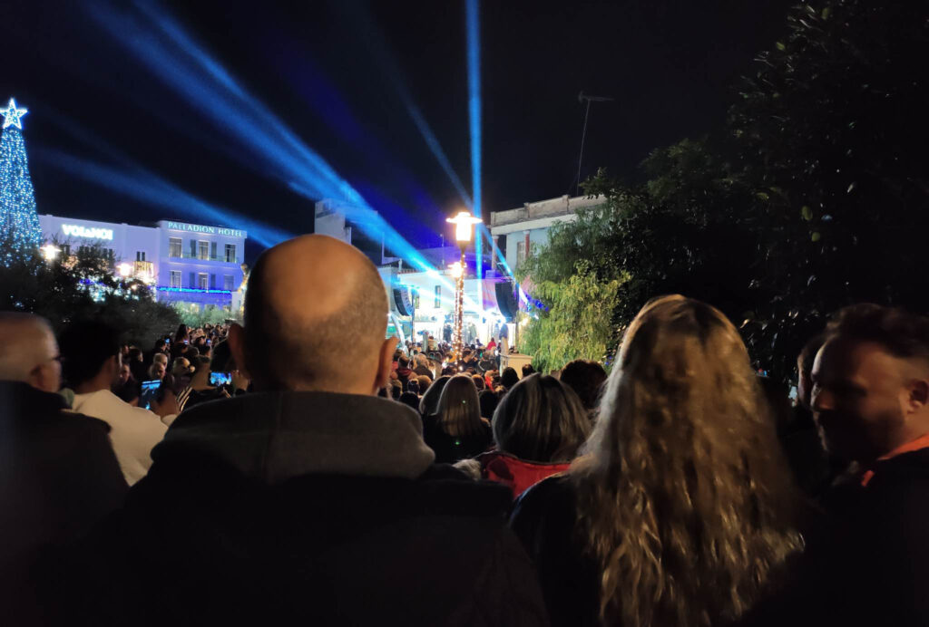 Τσαλίκης Άργος άναμμα δέντρου (3)