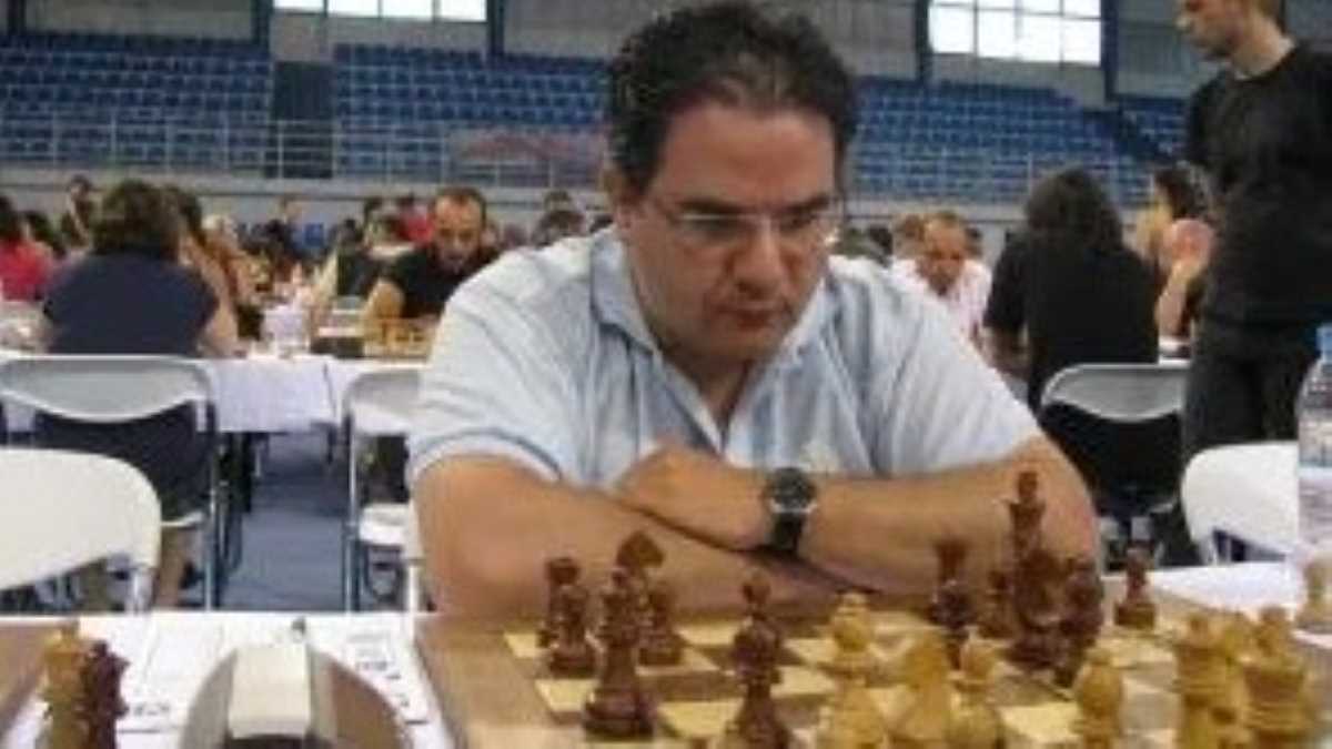 Συζήτηση με τον προπονητή σκακιού Ανδρέα Τζερμιαδιανό στο «Φουγάρο»