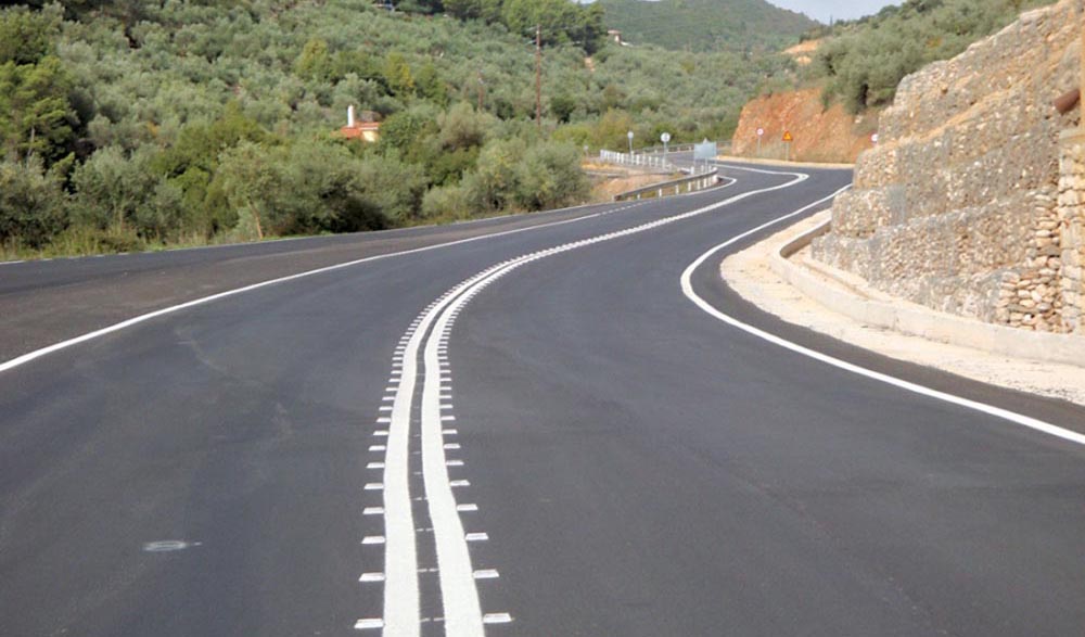 Περιφέρεια Πελοποννήσου: Το ποσό για την αναβάθμιση του οδικού δικτύου και το προνόμιο στις δημοπρατήσεις