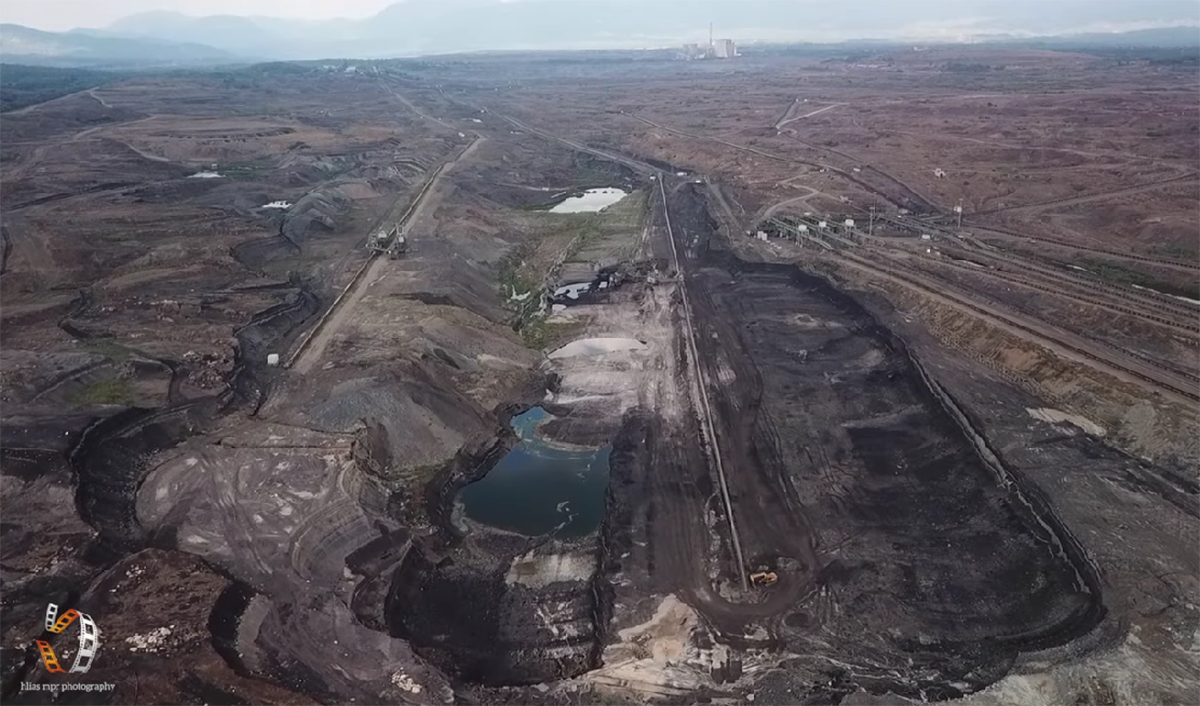 Εικόνες από το ορυχείο της ΔΕΗ στη Μεγαλόπολη όπου γίνεται η εξόρυξη λιγνίτη