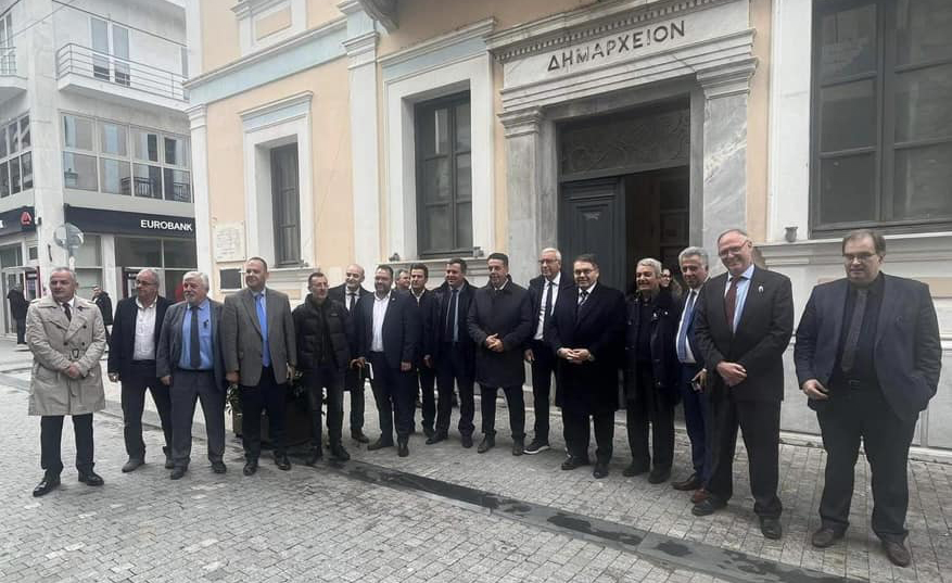 Θεματική σύσκεψη Πέτσα με τους δημάρχους της Πελοποννήσου