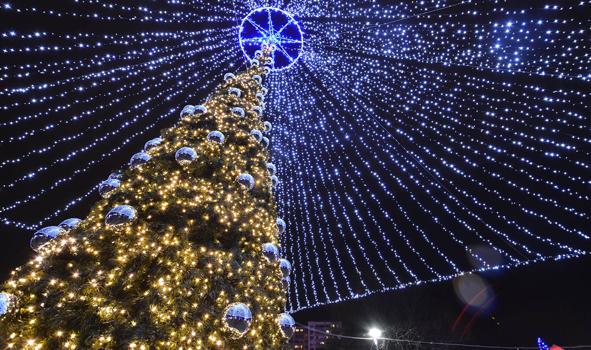 Με λαμπερή βραδιά η φωταγώγηση του χριστουγεννιάτικου δέντρου στο Άργος