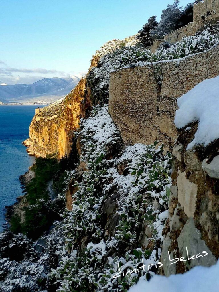 Χιόνια στο Ναύπλιο 2017 ΦΩΤΟ Δ ΜΠΕΚΑΣ (6)