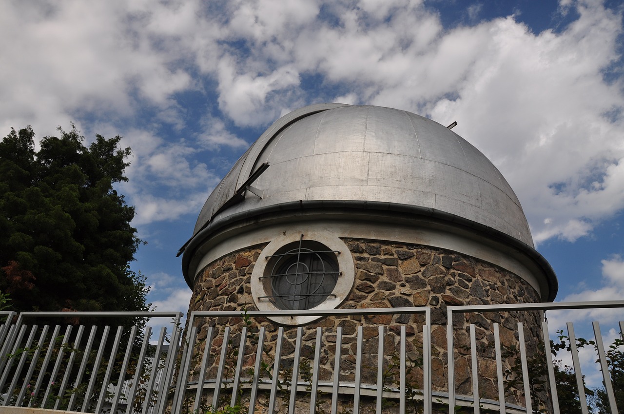 Κρυονέρι: Υπογράφηκε η σύμβαση για την ανέγερση κτηρίου πολλαπλών χρήσεων στον χώρο του Αστεροσκοπείου