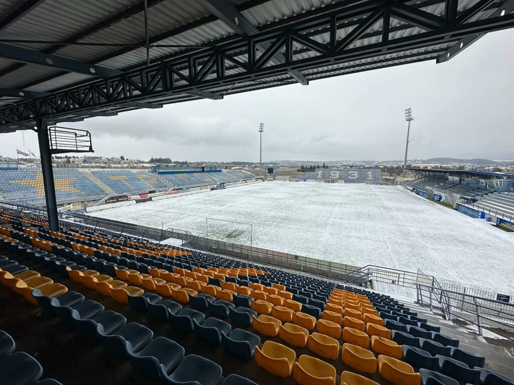Γήπεδο Αστέρα Τρίπολης χιόνια (1)