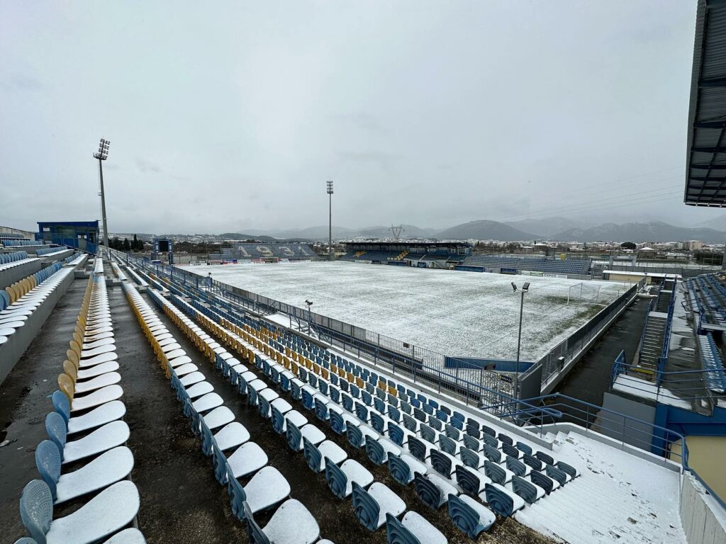 Γήπεδο Αστέρα Τρίπολης χιόνια (2)