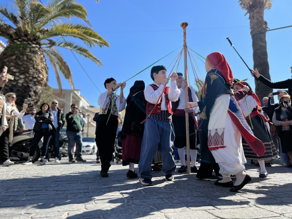 Γαϊτανάκι απόκριες Ερμιόνη (11)