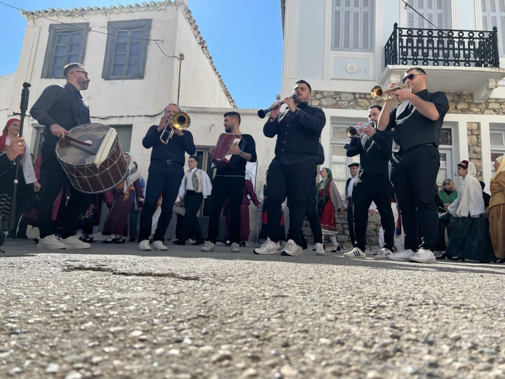 Γαϊτανάκι απόκριες Ερμιόνη (2)