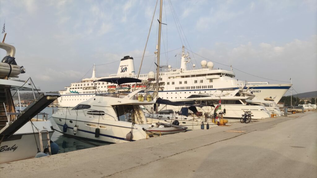 world odyssey Κρουαζιερόπλοιο Ναύπλιο (3)