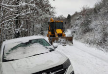 Απεγλωβισμός οχήματος Σπάρτη χιόνια (1)