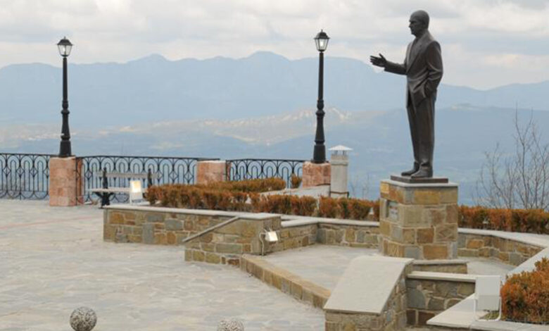 Προτομή Παπανδρέου Καλέντζι (2)
