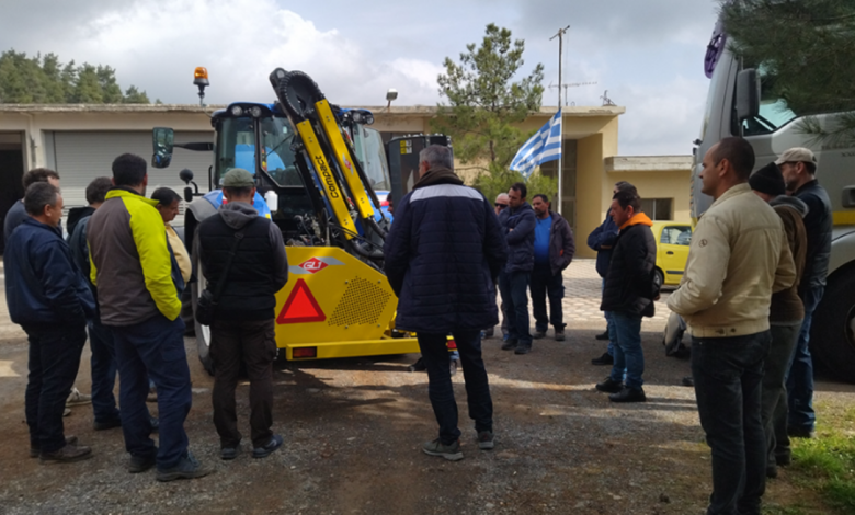 Εκπαίδευση χειριστών στα νέα σύγχρονα τρακτέρ που προμηθεύτηκε η Περιφέρεια Πελοποννήσου