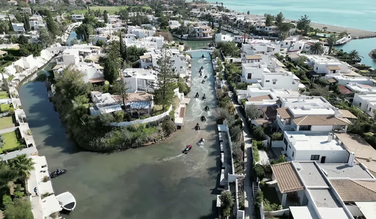 Εκδρομή με Jet ski στην Αργολική Βενετία (Βίντεο)