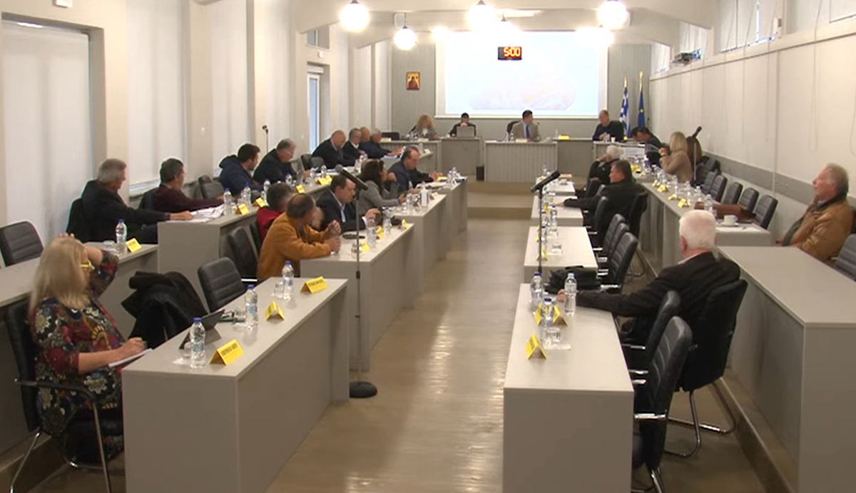 Διπλή παραίτηση στο Περιφερειακό Συμβούλιο Πελοποννήσου
