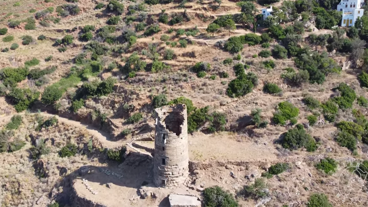 Ο αρχαίος νησιωτικός πύργος που θυμίζει Μυκήνες (Βίντεο)