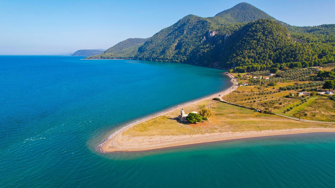 Τοπίο μαγικό που χαρίζει απλόχερα στο βλέμμα τη γαλήνη και την απλότητα του ορίζοντα