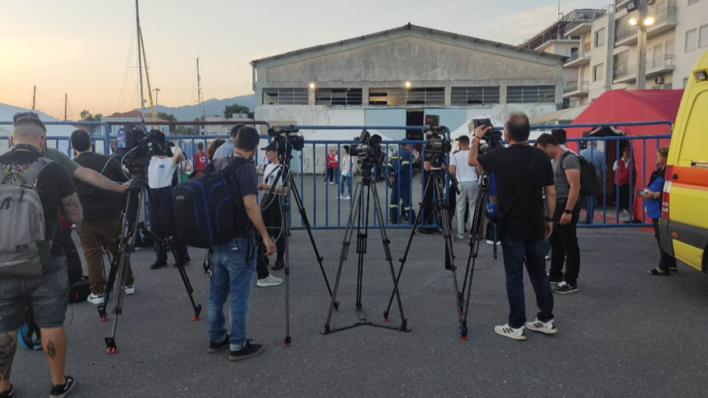 Ναυάγιο Καλαμάτα Τηλεοπτικά συνεργεία