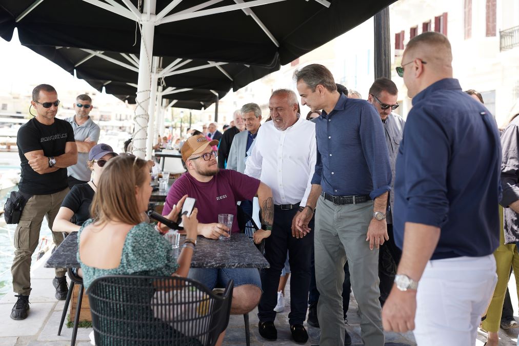 Χαιρετισμός του Κ. Μητσοτάκη σε Γύθειο και Σπάρτη