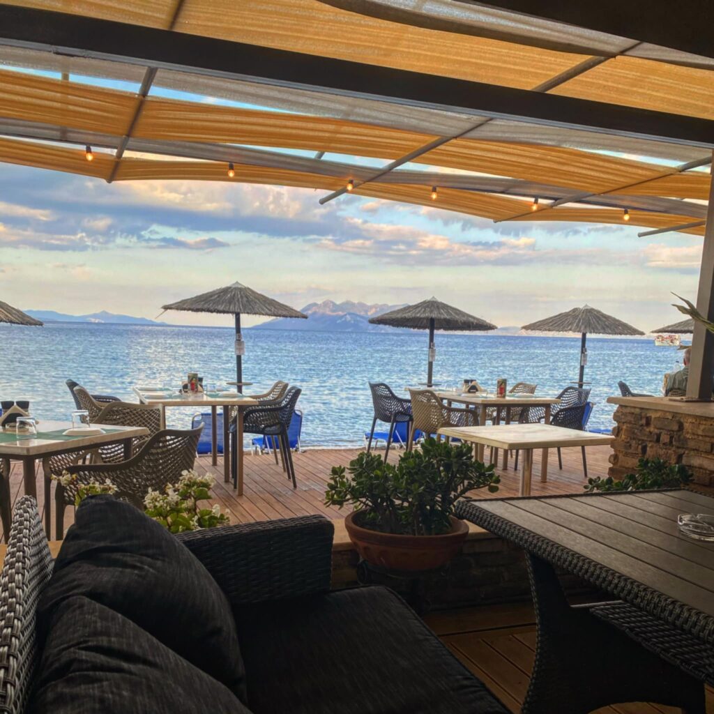 Apollon Bar - Restaurant Γιαλάσι