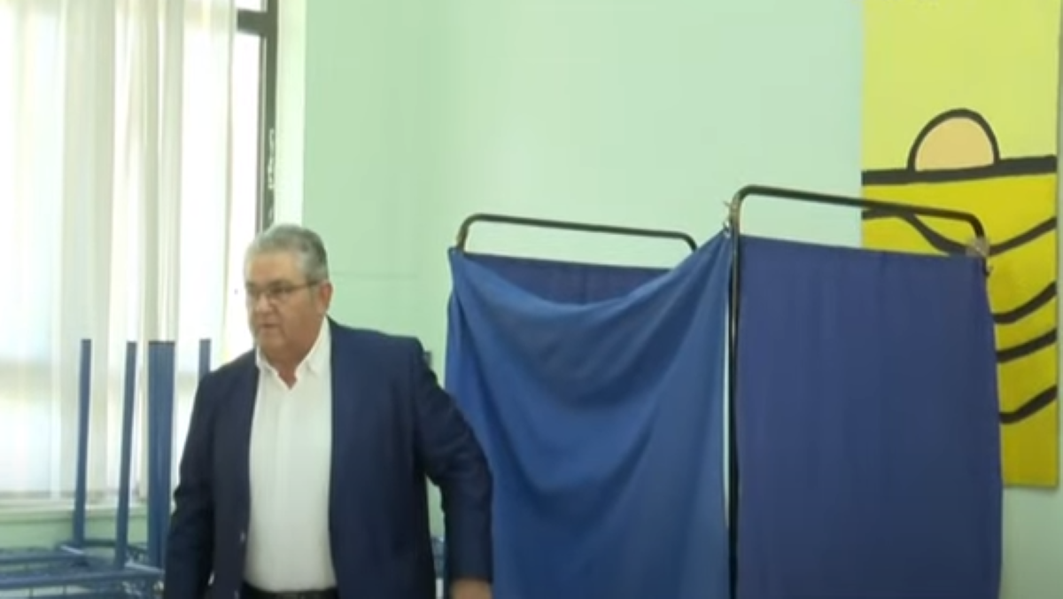 Κουτσούμπας: «Θα γίνετε viral» – Έλειπε το ψηφοδέλτιο του… ΚΚΕ