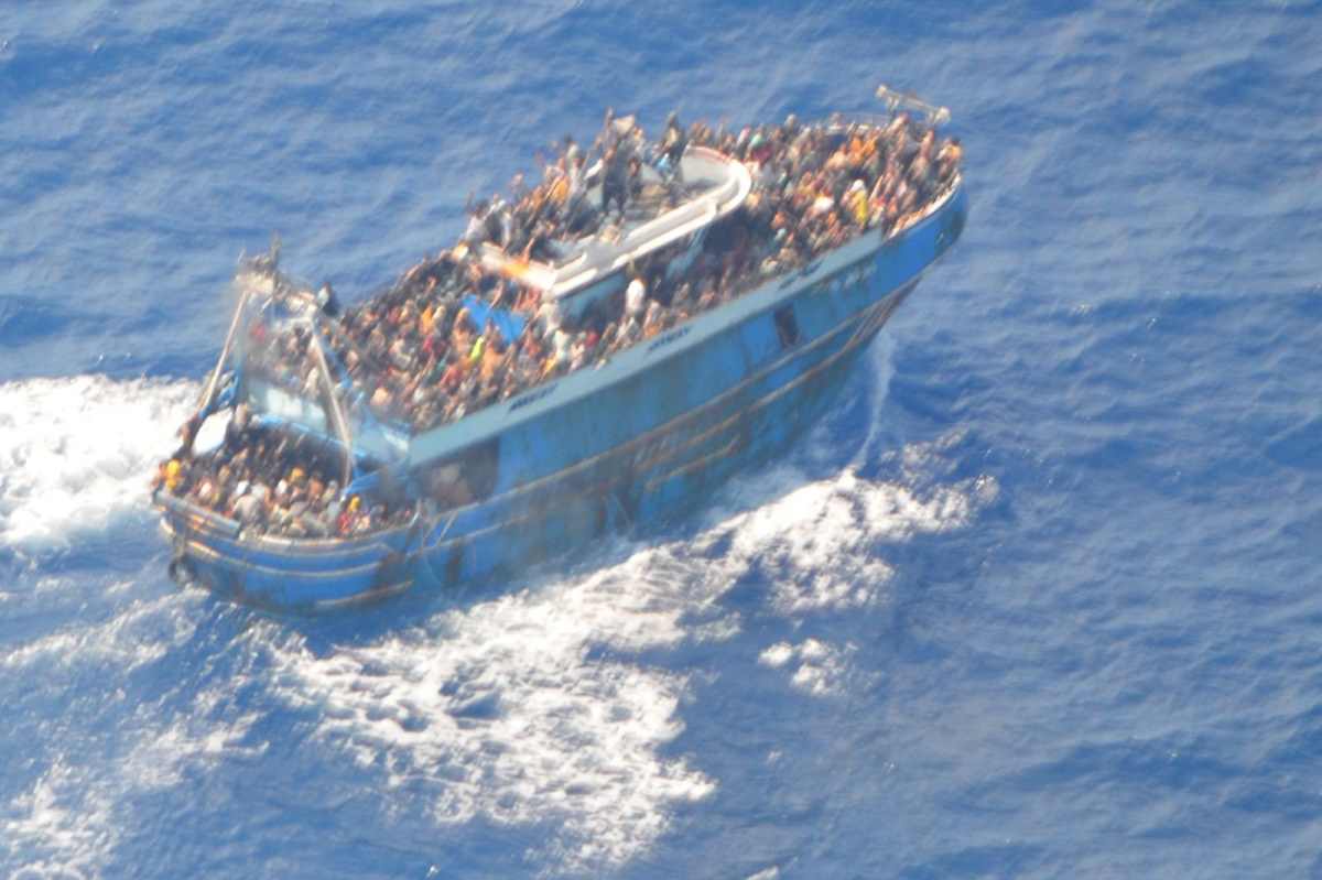 Ναυάγιο στην Πύλο: Στο λιμενικό τα ρίχνουν οι 9 κατηγορούμενοι για τη βύθιση του πλοίου