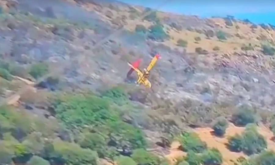 Βίντεο σοκ: Η στιγμή που το Canadair συντρίβεται στην Κάρυστο