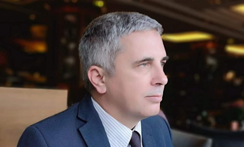 Μανώλης Μάκαρης