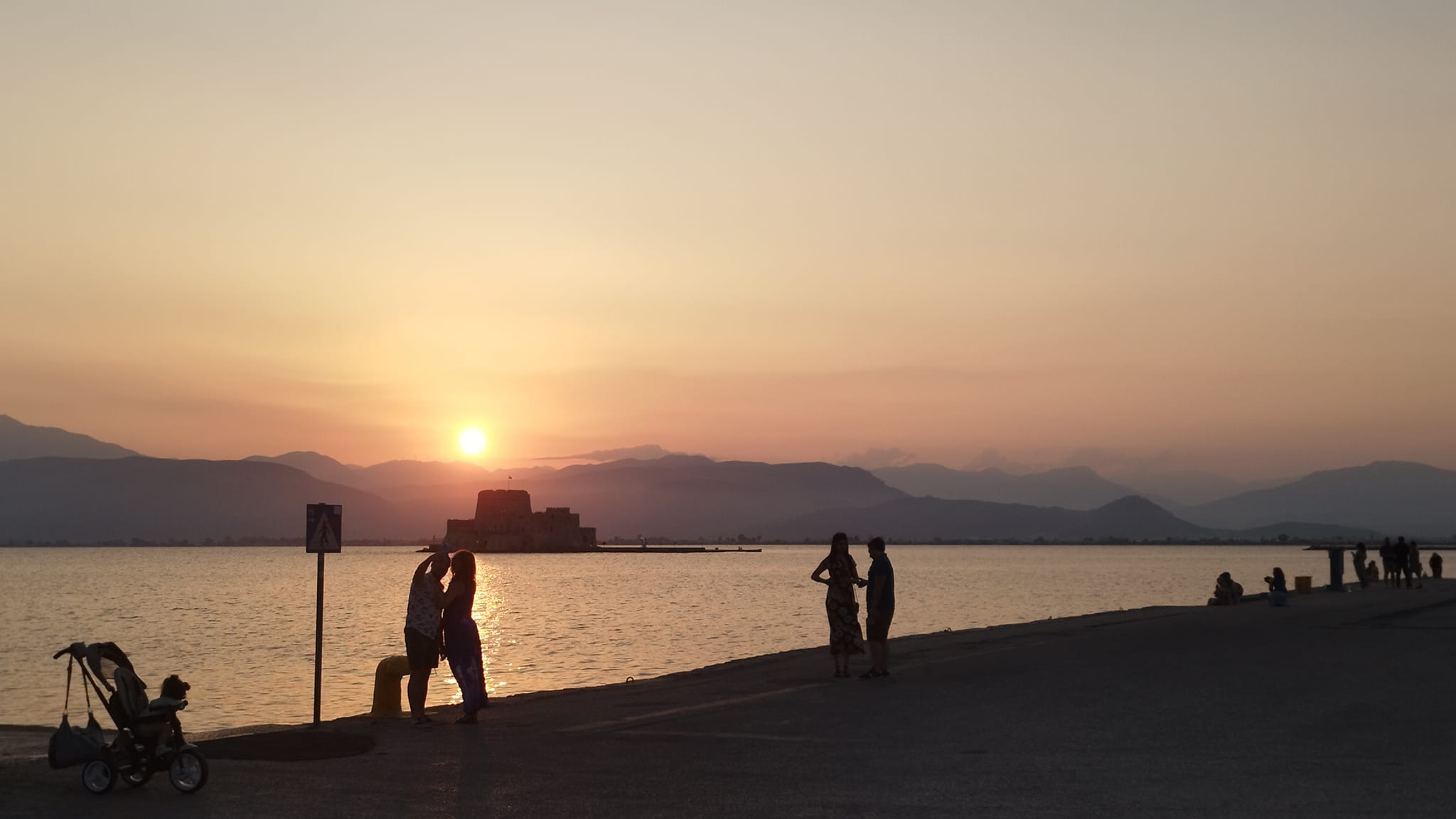 Ναύπλιο ηλιοβασίλεμα Μπούρτζι (2)