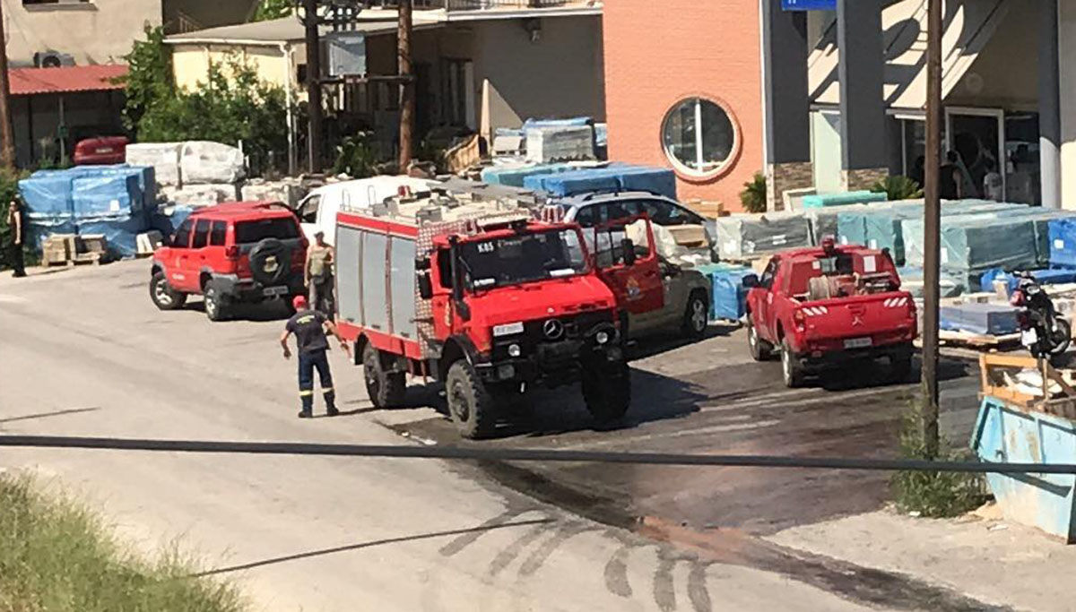Άργος: Φορτηγό πήρε φωτιά και κάηκε ολοσχερώς – Εκρήξεις αναστάτωσαν τη γειτονιά