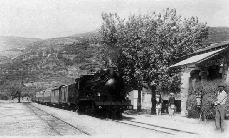Ατμομηχανή τραίνο Αχλαδόκαμπος