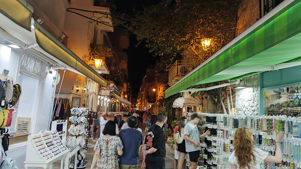 Κορυφώνεται η τουριστική κίνηση στο Ναύπλιο  με αποκορύφωμα τον Δεκαπενταύγουστο