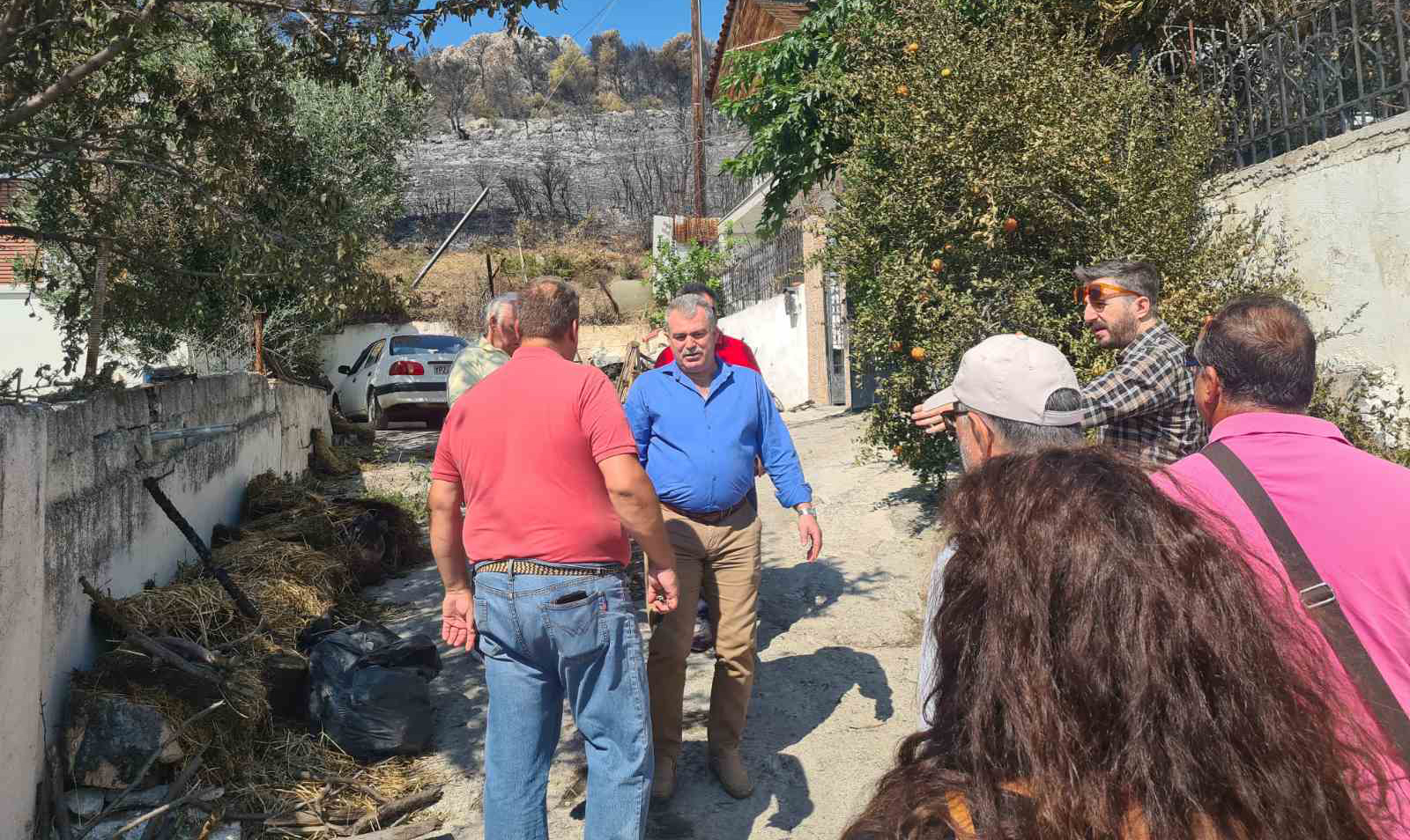 Στα καμένα της Πάρνηθας ο Ανδρέας Πουλάς