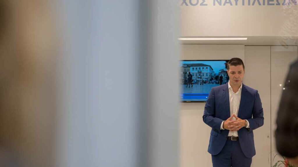 Μάκαρης Κώστας συγκίνηση πριν τα εγκαίνεια (3)