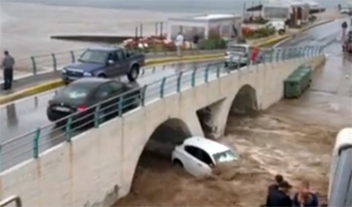 Νεάπολη Λακωνίας γέφυρα