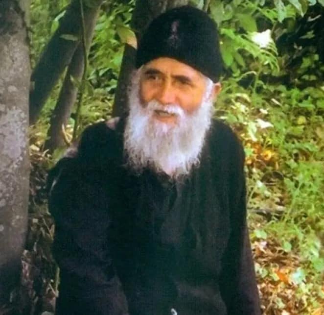 Ευαγγελίστρια Ναυπλίου Άγιος Παϊσιος ναός (3)
