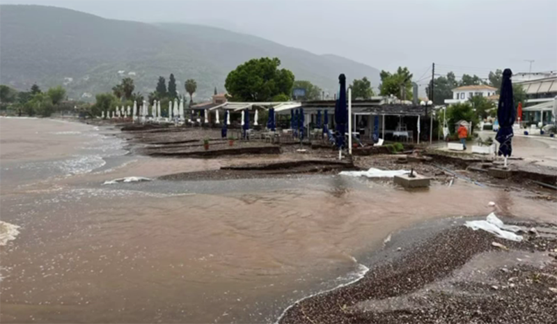 Έτοιμη να συνδράμει στην πλημμυρόπληκτη Αργολίδα η Περιφέρεια Πελοποννήσου