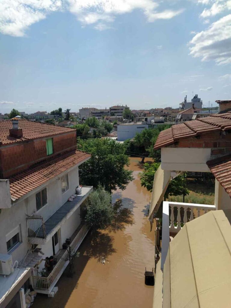 Πλημμύρες στη Λάρισα (1)