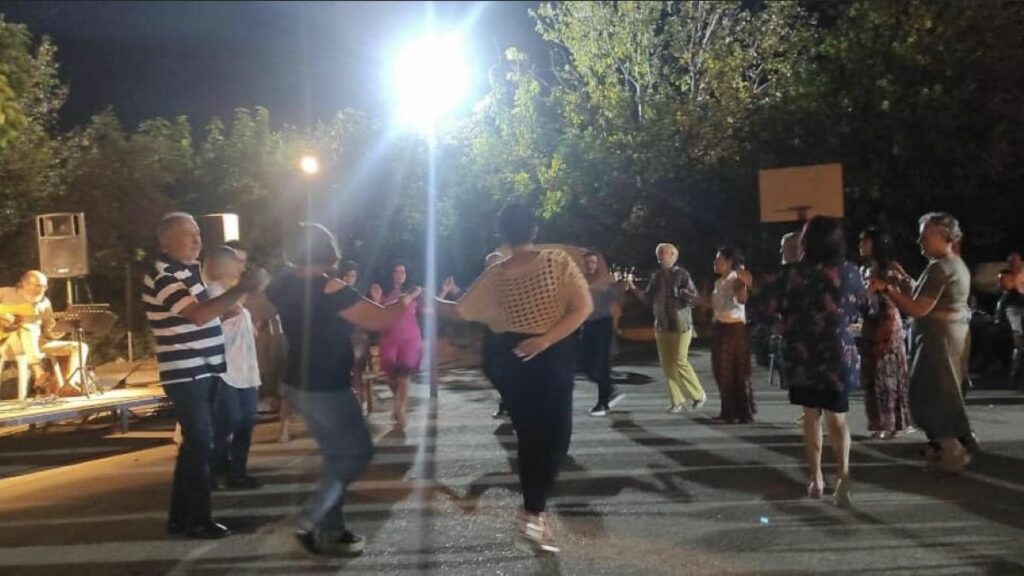 Χορός του Εξωραϊστικού Πολιτιστικού Συλλόγου Δαλαμανάρας