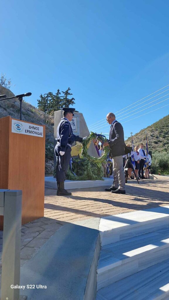 Αποκαλυπτήρια Μνημείου Σμηναγού Μιχαήλ Παπαμιχαήλ (18)