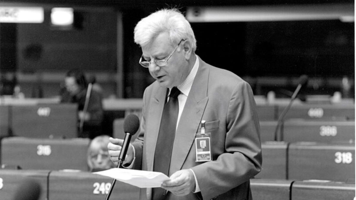 Κορινθία: Έφυγε από τη ζωή ο πρώην υπουργός του ΠΑΣΟΚ Θεόδωρος Κοτσώνης