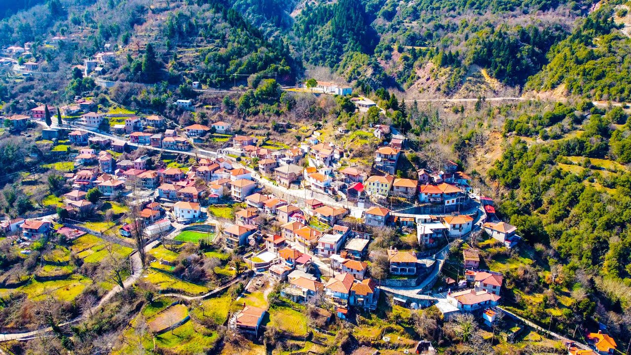 Δομιανοί: Ένα μικρό υπέροχο χωριό μέσα σε ένα κατάφυτο σκηνικό